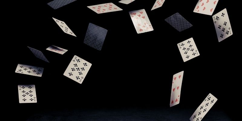 Baccarat Trực Tuyến